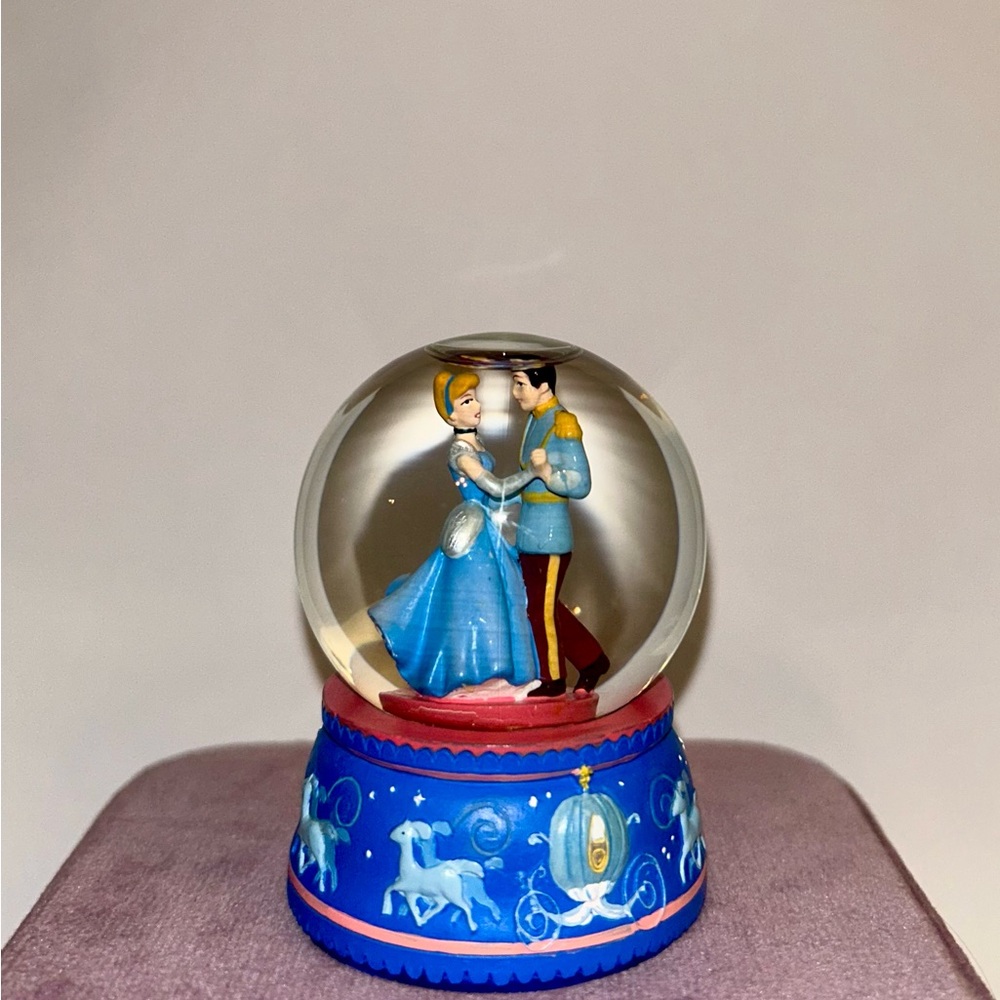 Disney Princess Cinderella and Prince Charming Dancing Miniature Snow Globe